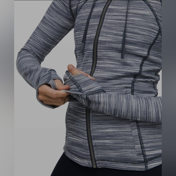Lululemon Hooded Define Jacket - Picture 4 of 16